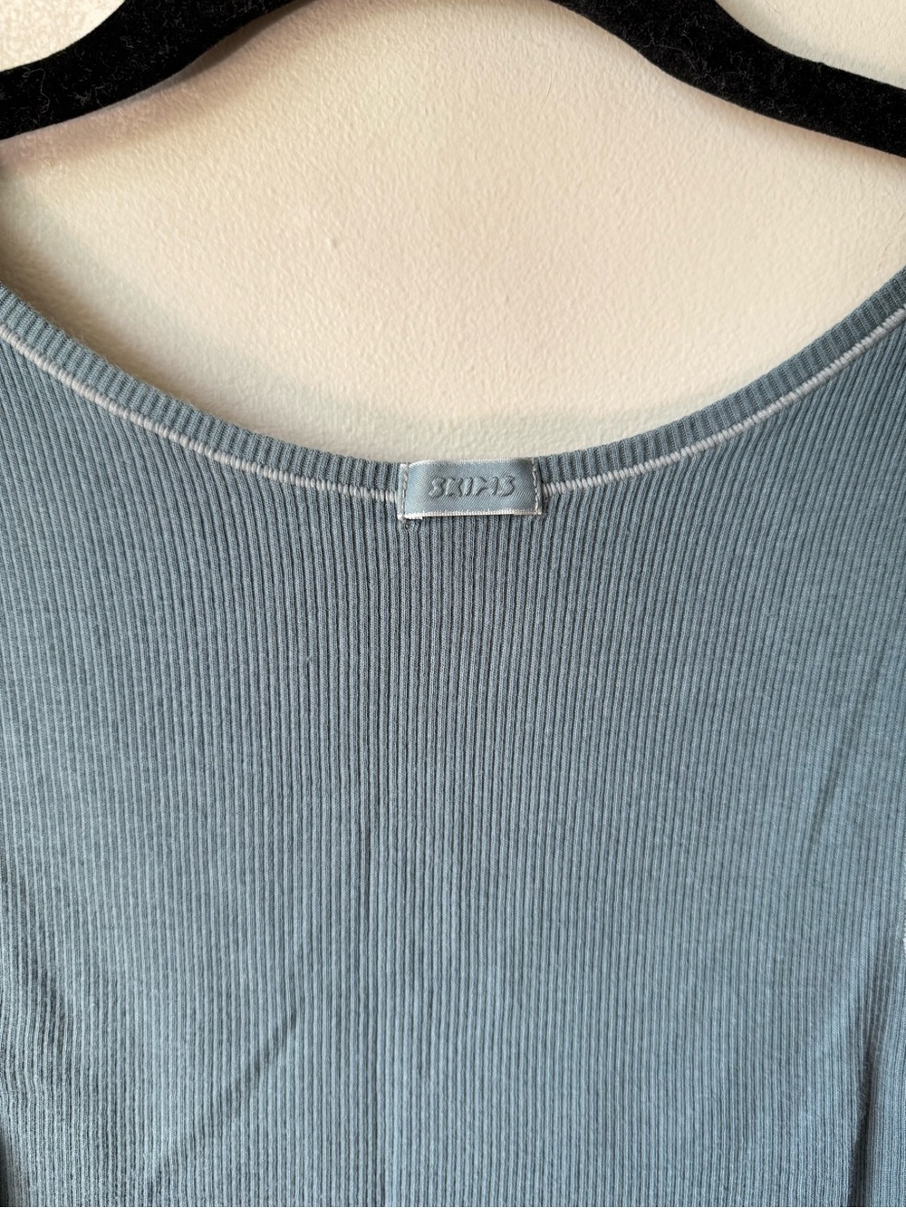 SKIMS cotton rib tank- kyanite - Picture 4 of 4